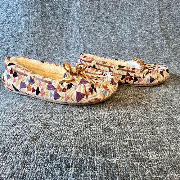 Minnetonka Cream Kaleidoscope Lodge Trapper Womens 7 Faux Fur Lined Moccasins - Picture 2 of 10